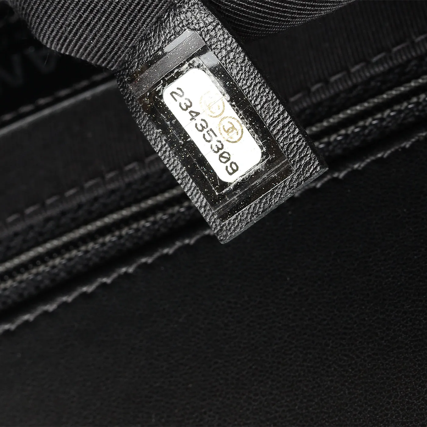 Chanel Boy Bag - New Medium