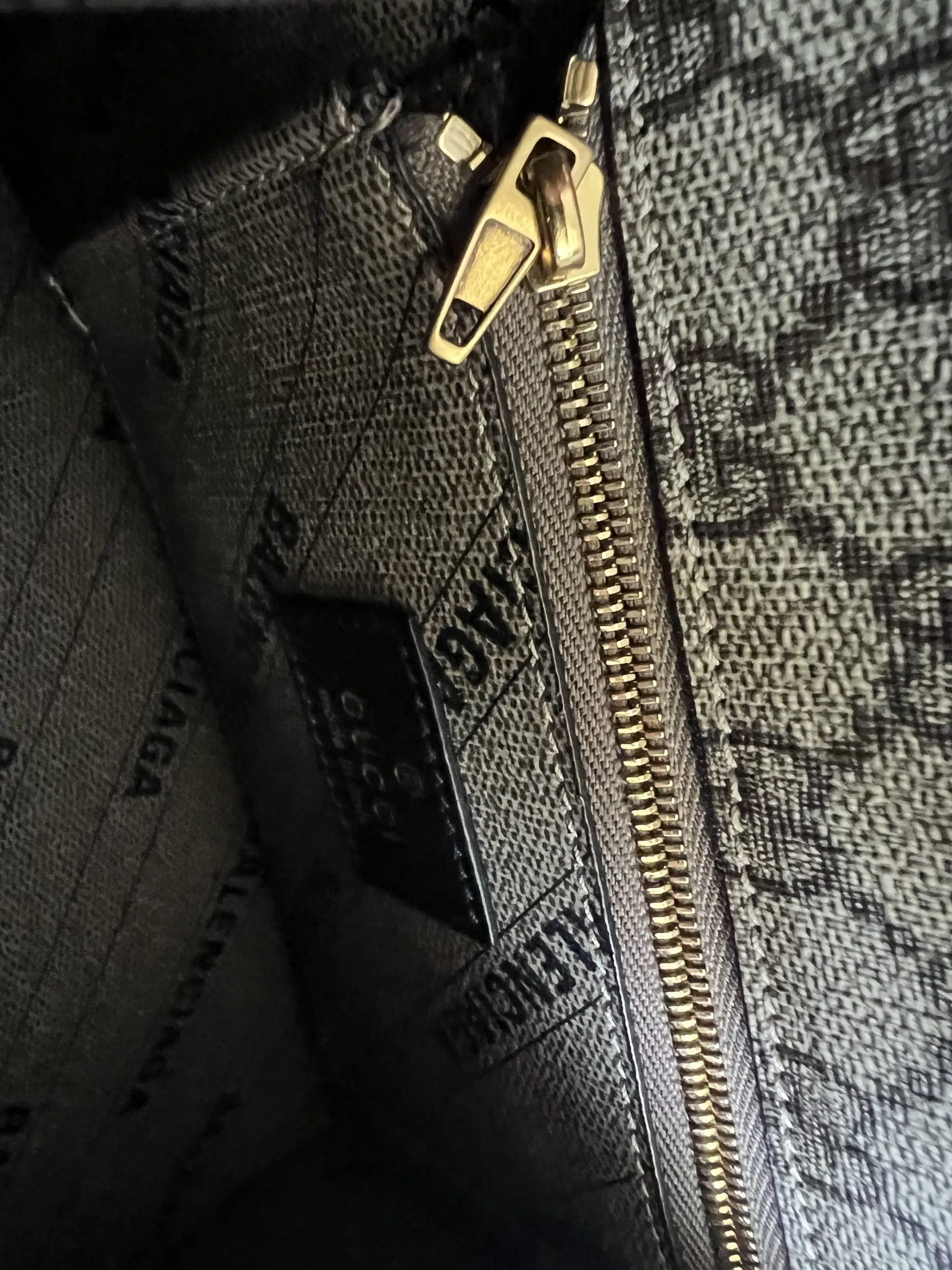 Gucci x Balenciaga The Hacker Project Small Hourglass Top Handle Bag Beige /Ebony