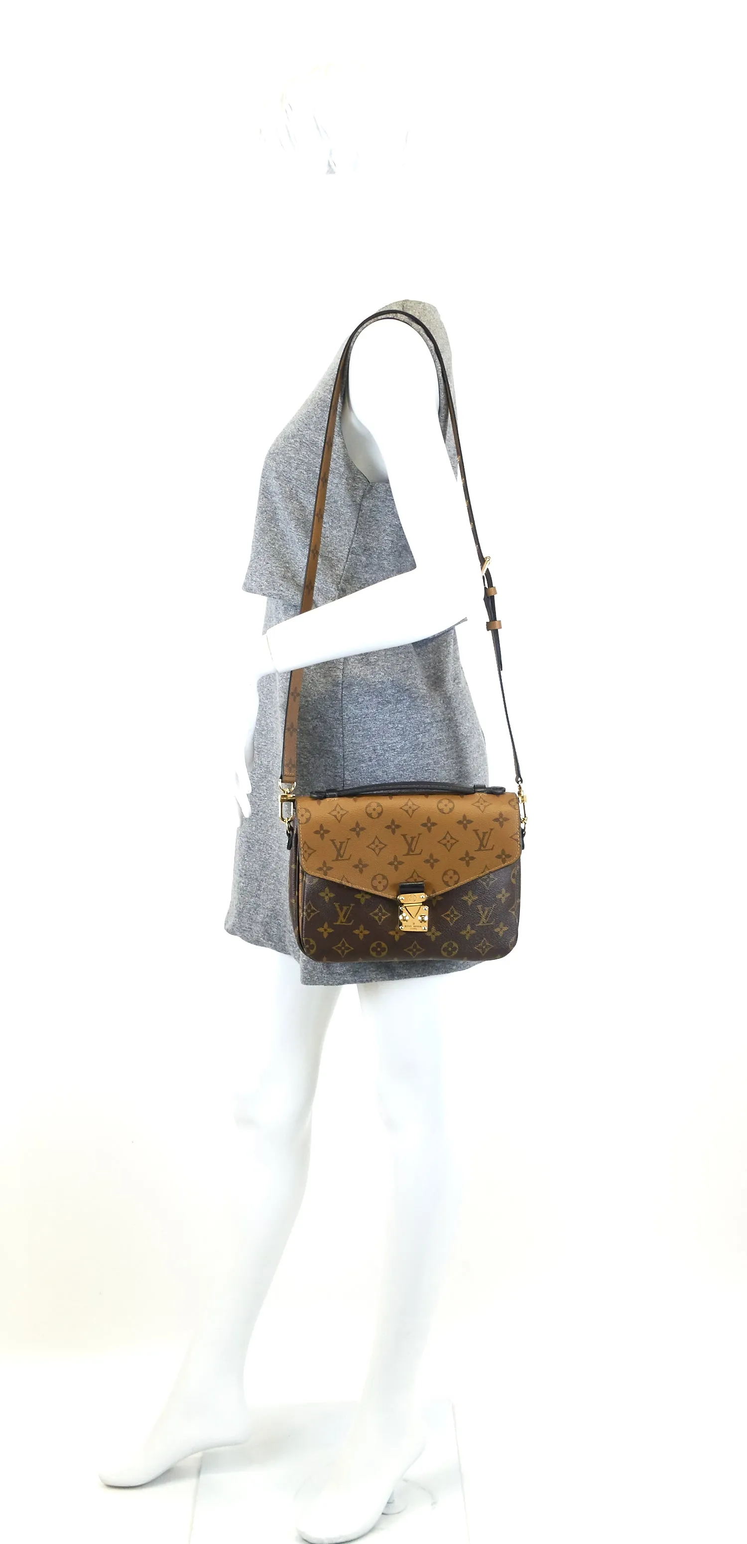 Pochette Metis Reverse Monogram Canvas Bag