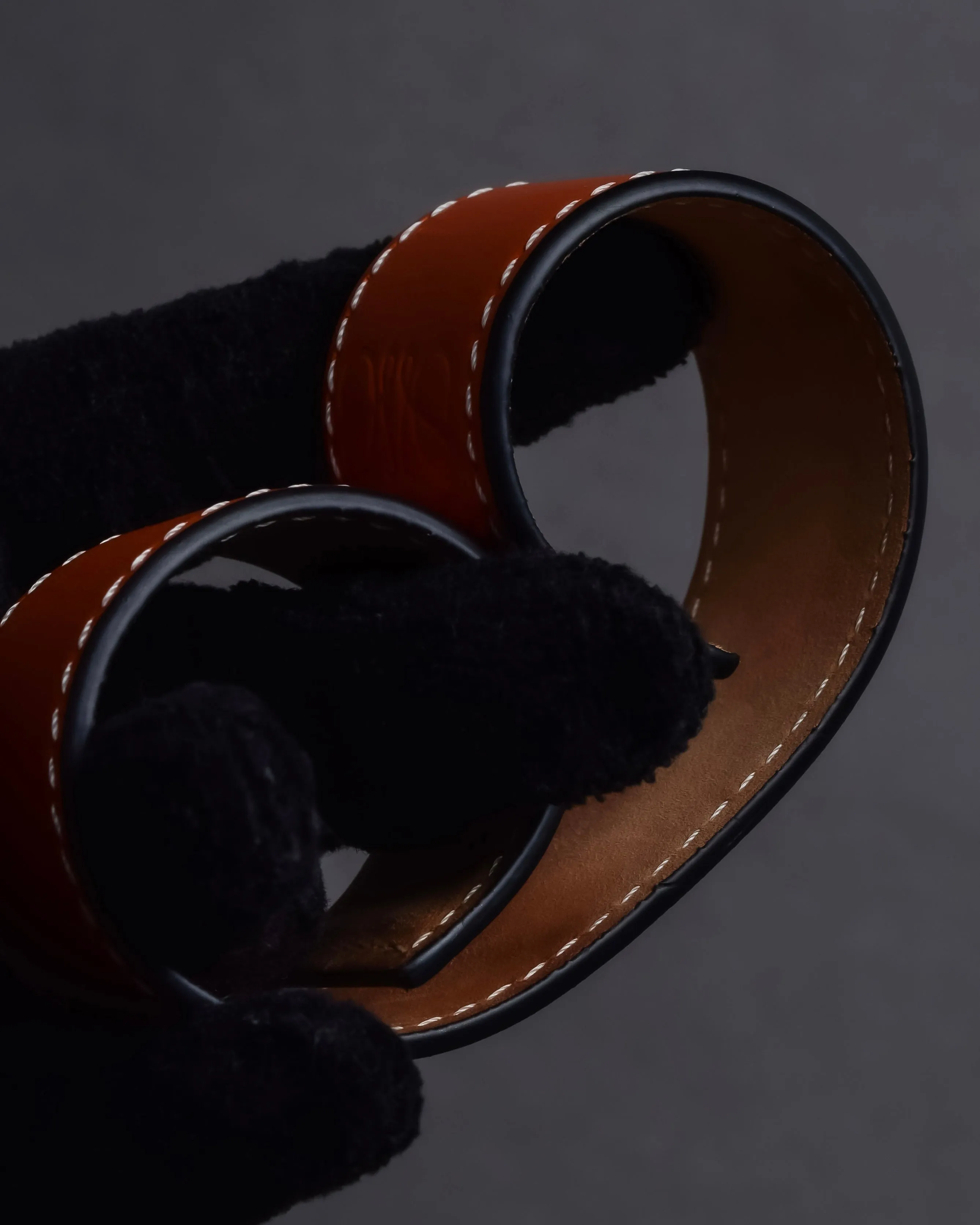 "LOEWE" Anagram logo engraved leather bracelet