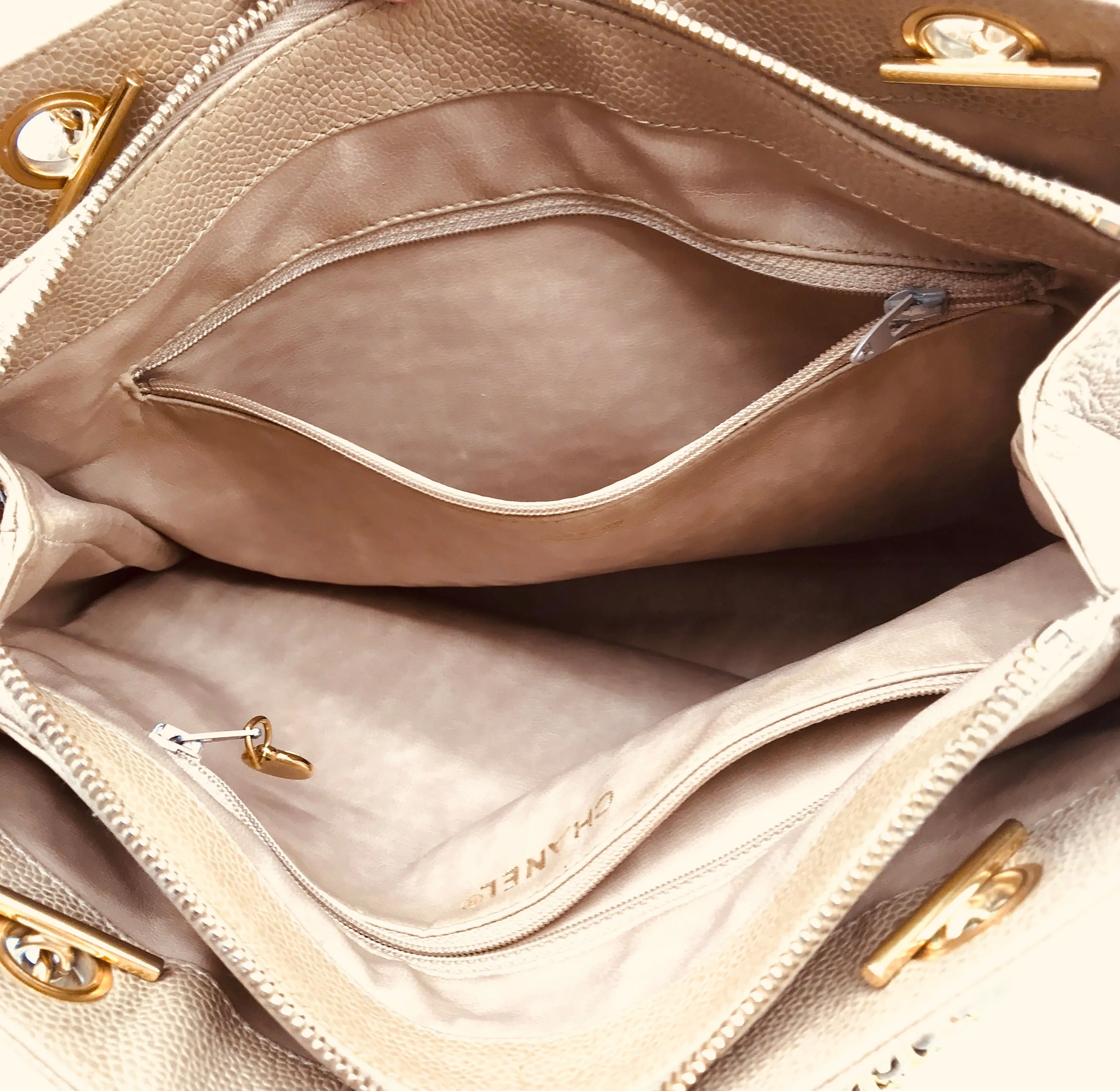 Vintage Chanel Bag (COLLECTIBLE)